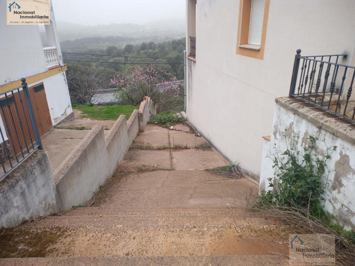 For sale of house in Arenas de San Pedro
