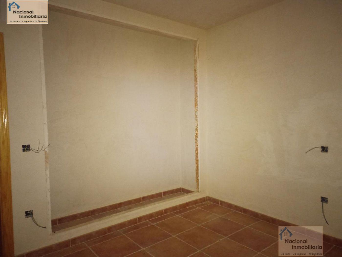 For sale of house in Arenas de San Pedro