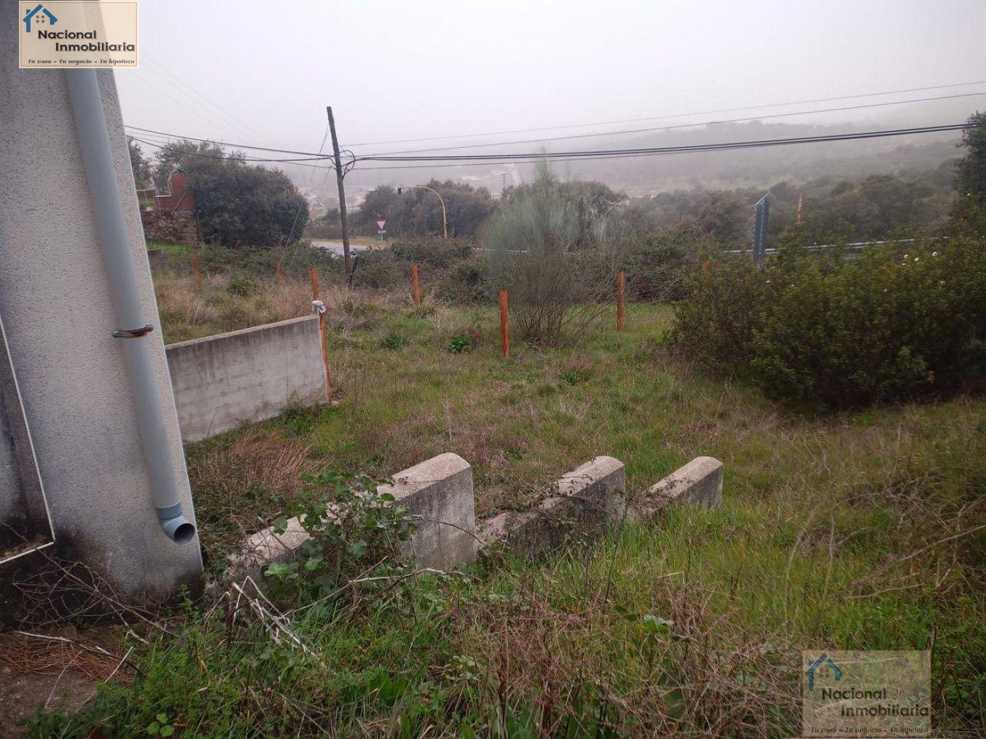 For sale of house in Arenas de San Pedro