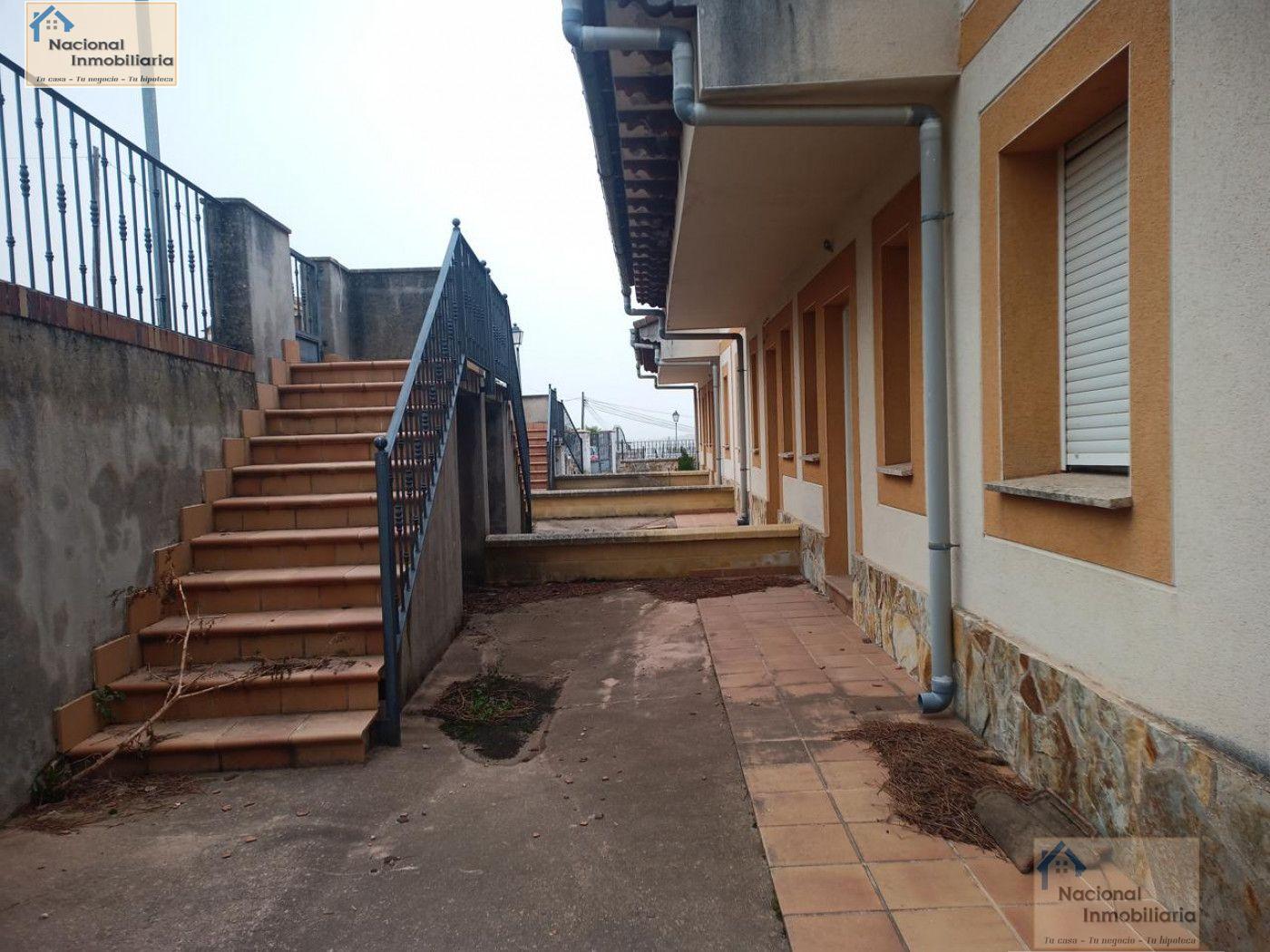 For sale of house in Arenas de San Pedro