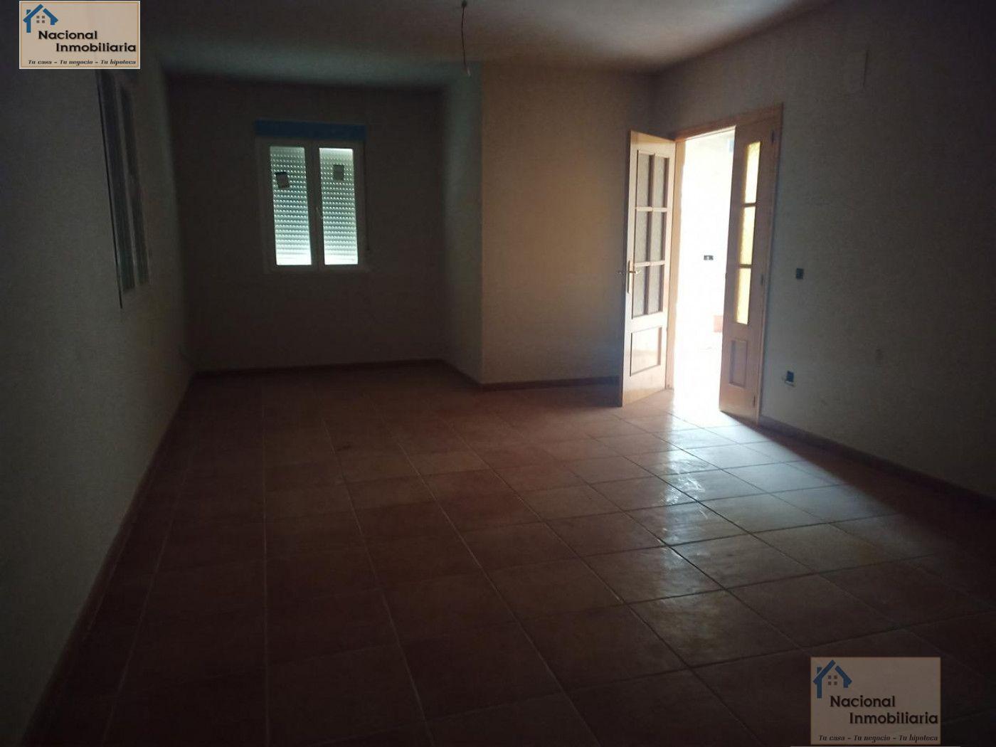For sale of house in Arenas de San Pedro