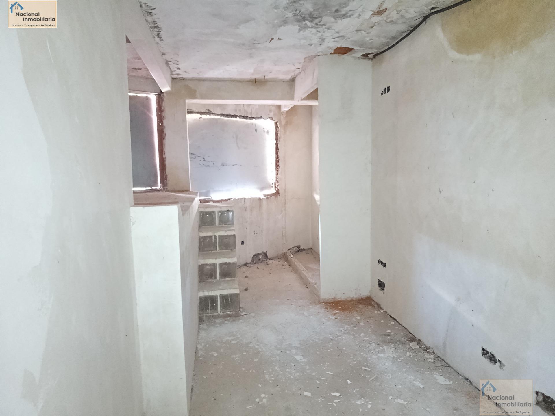 For sale of house in La Adrada