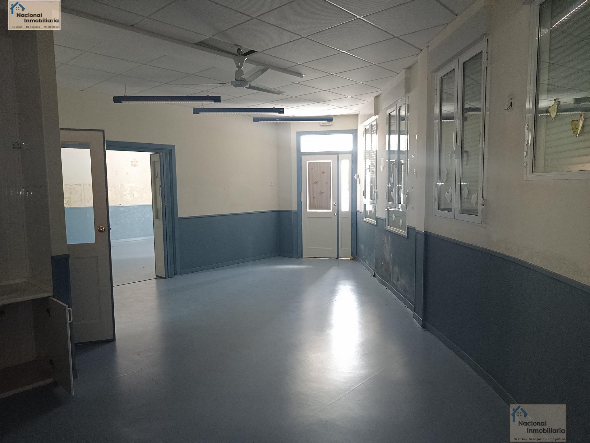 For sale of premises in Segovia