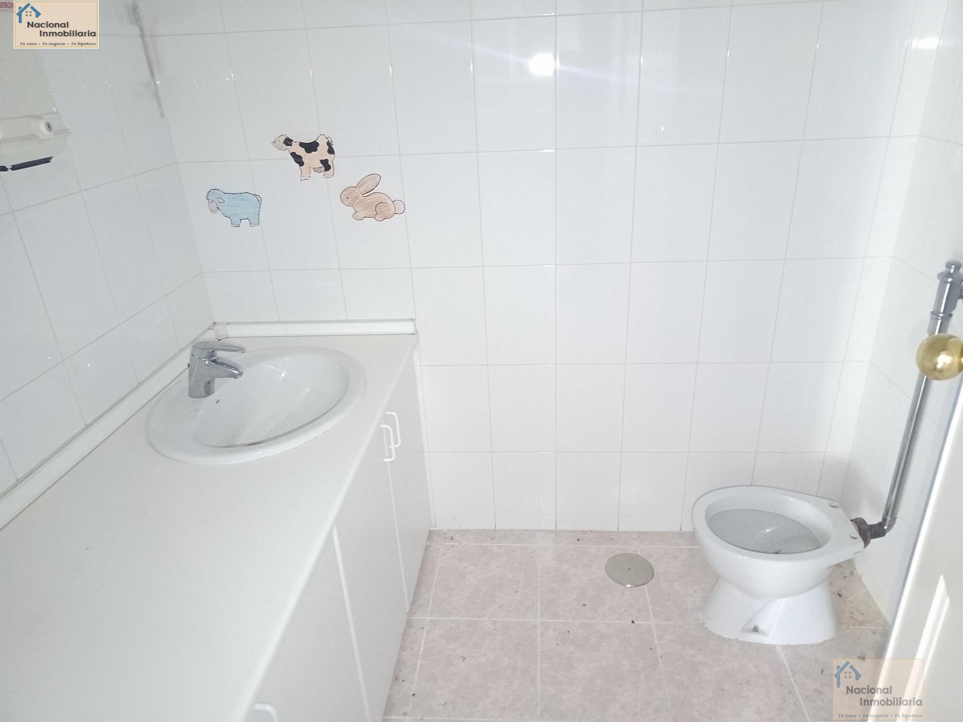 For sale of premises in Segovia