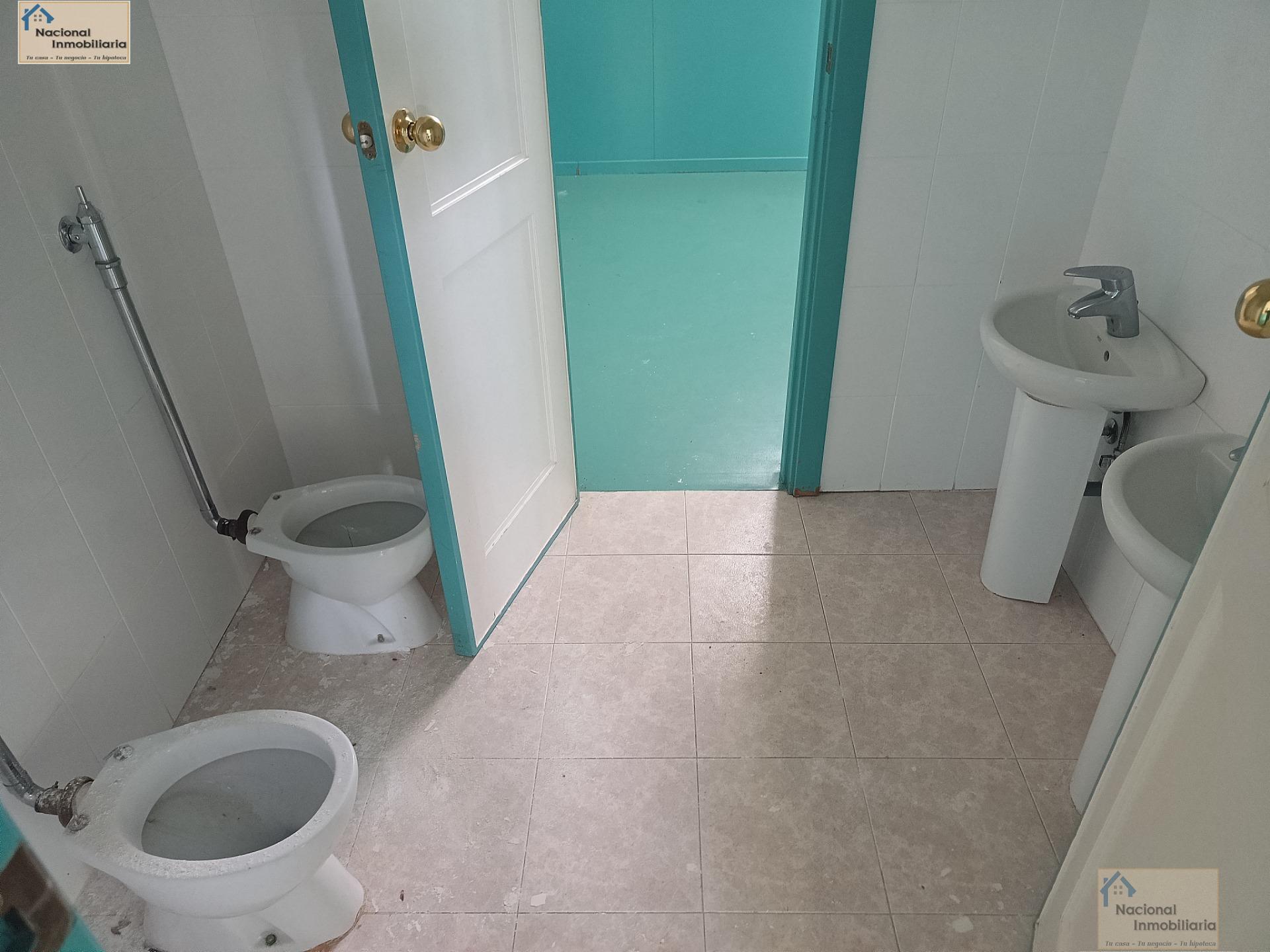 For sale of premises in Segovia