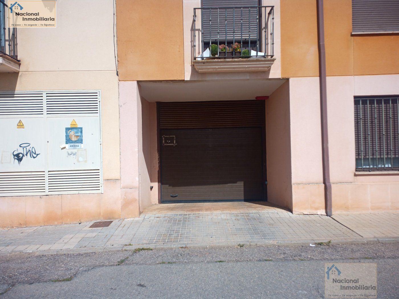 For sale of flat in Riaza