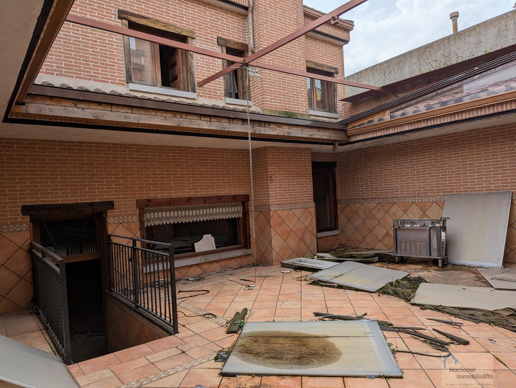 Venta de hotel en Navalafuente