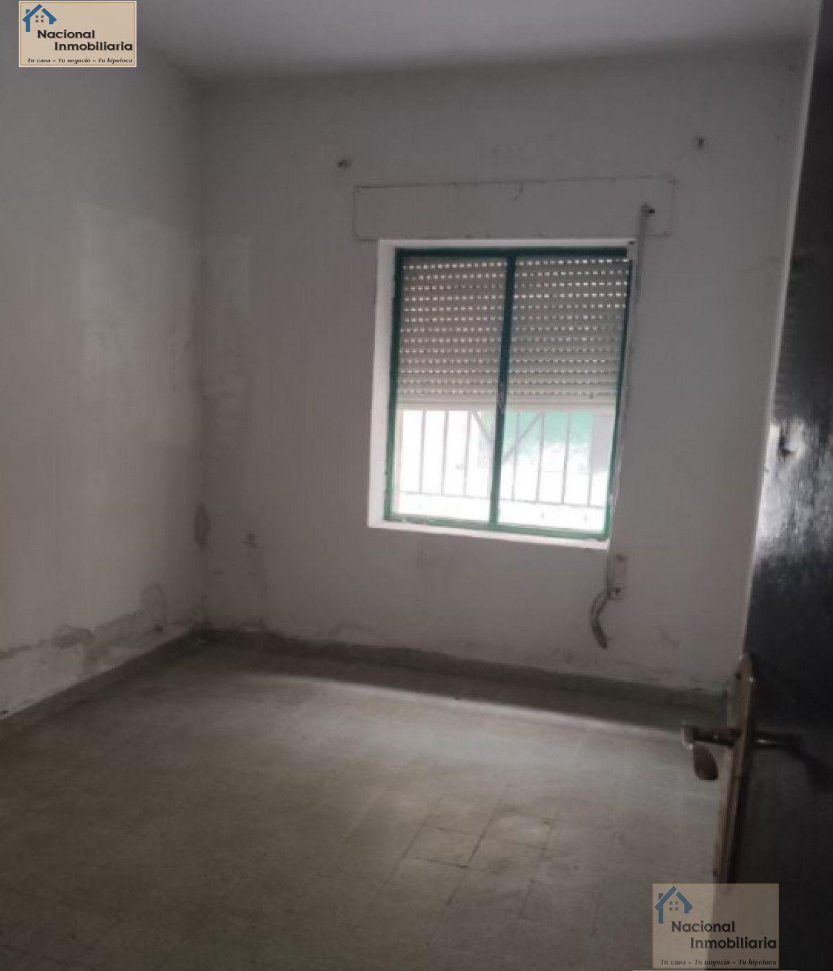 For sale of flat in Avila