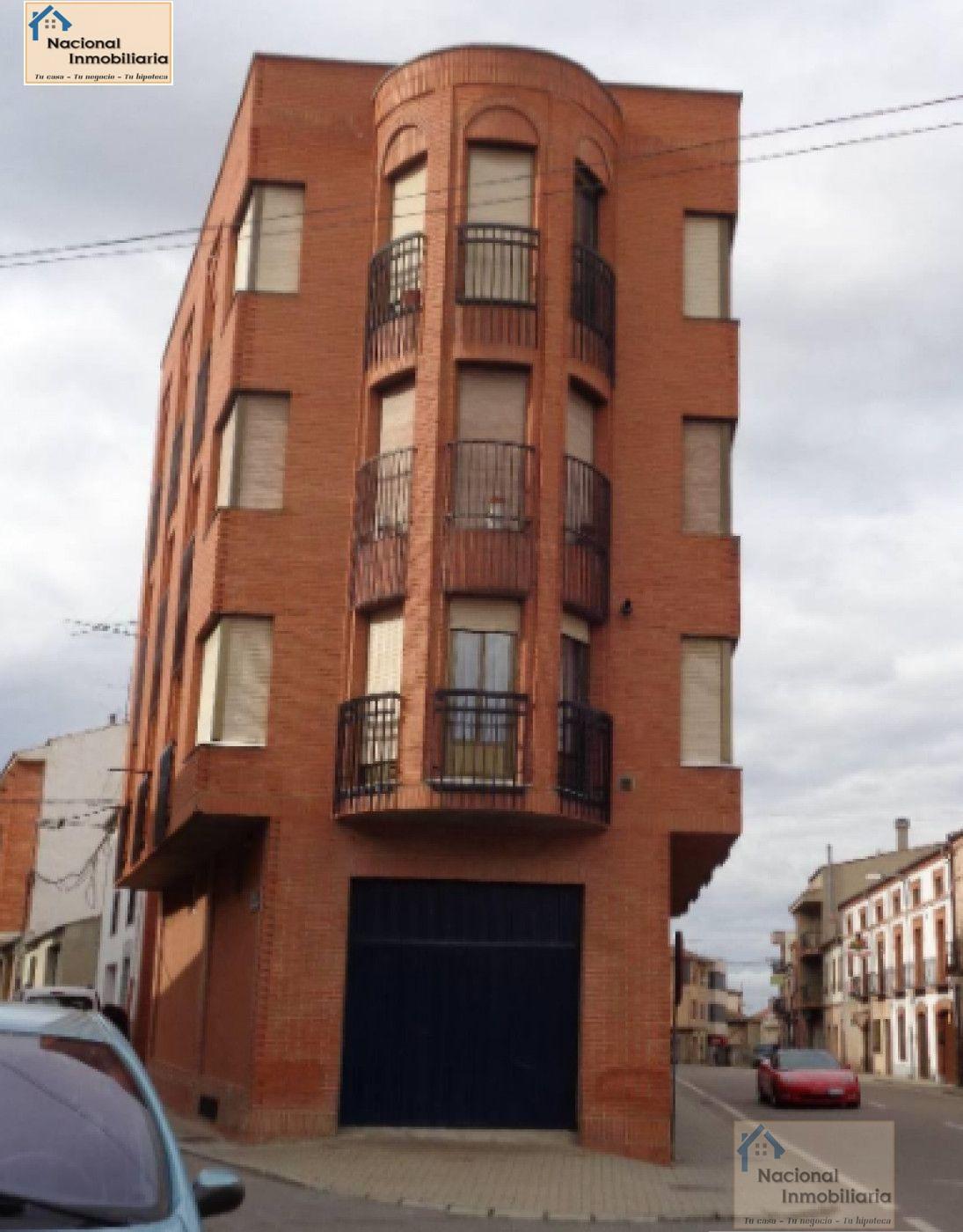 Venta de piso en Cantalejo