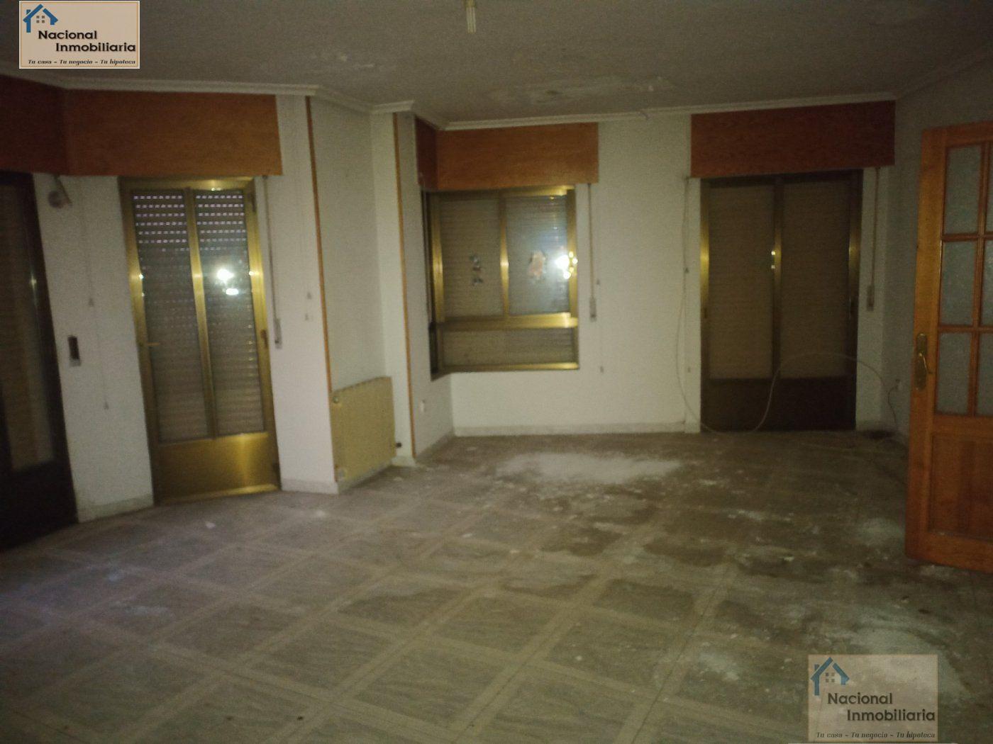 Venta de piso en Cantalejo