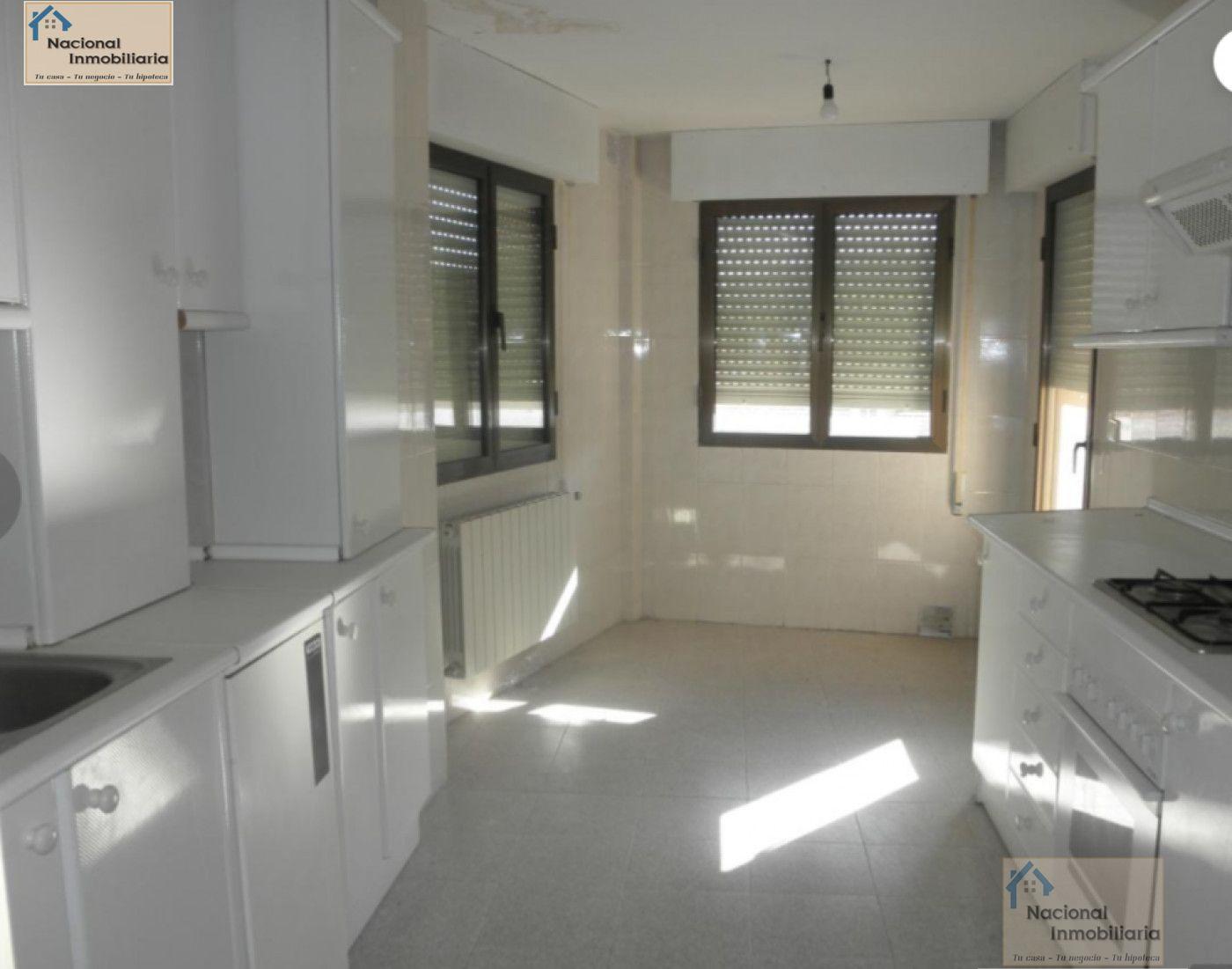 For sale of penthouse in Pradena