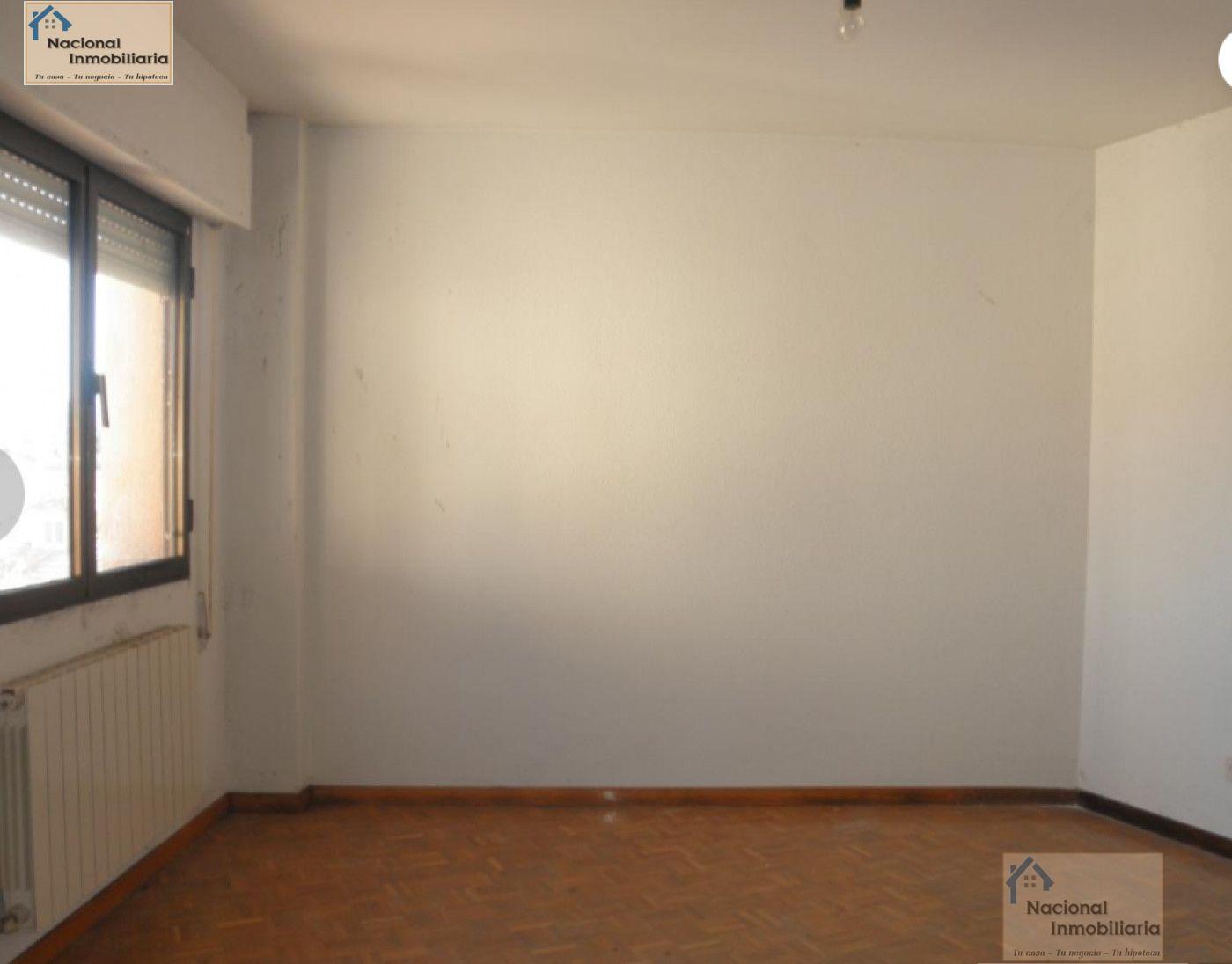 For sale of penthouse in Pradena