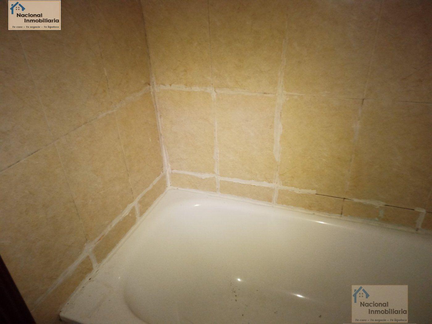 For sale of flat in Torrecaballeros