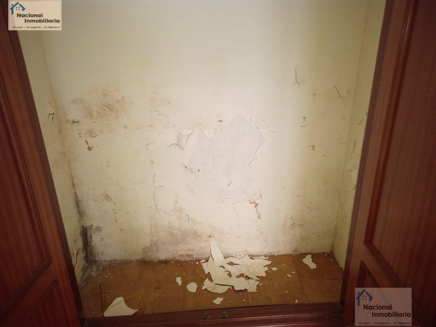 For sale of flat in Torrecaballeros