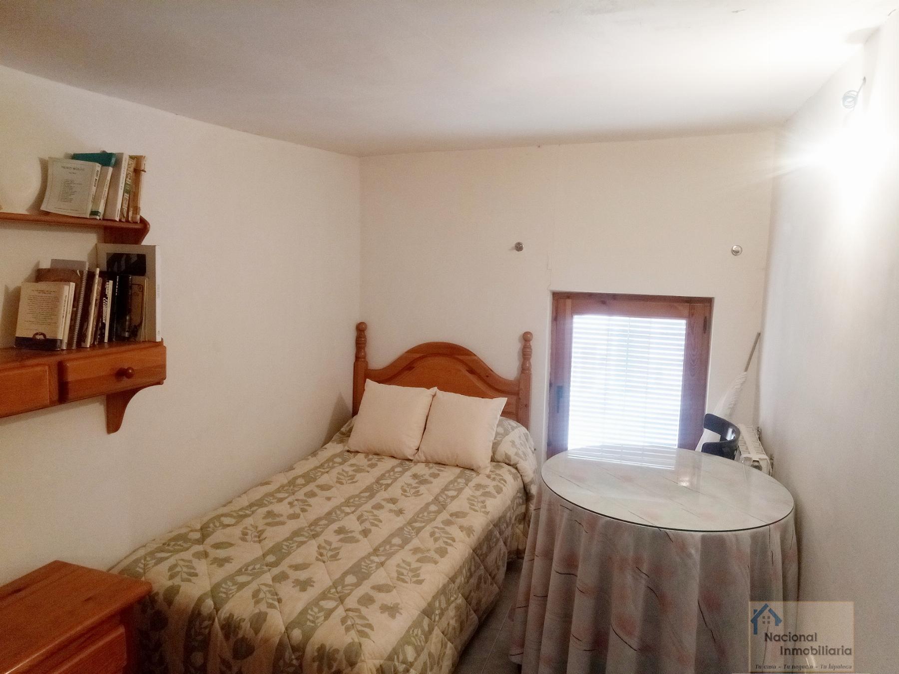 Venta de casa en Torre Val de San Pedro