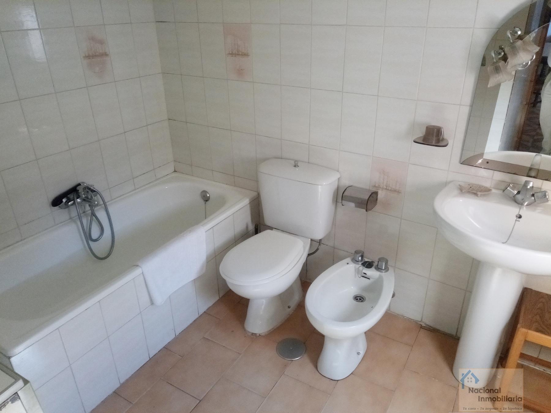 Venta de casa en Torre Val de San Pedro