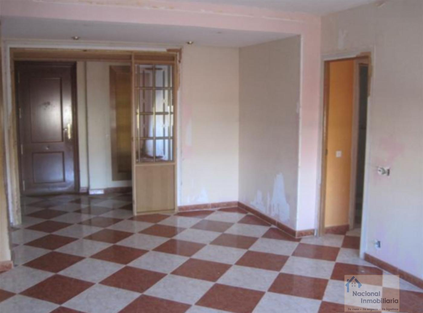 For sale of flat in Valladolid