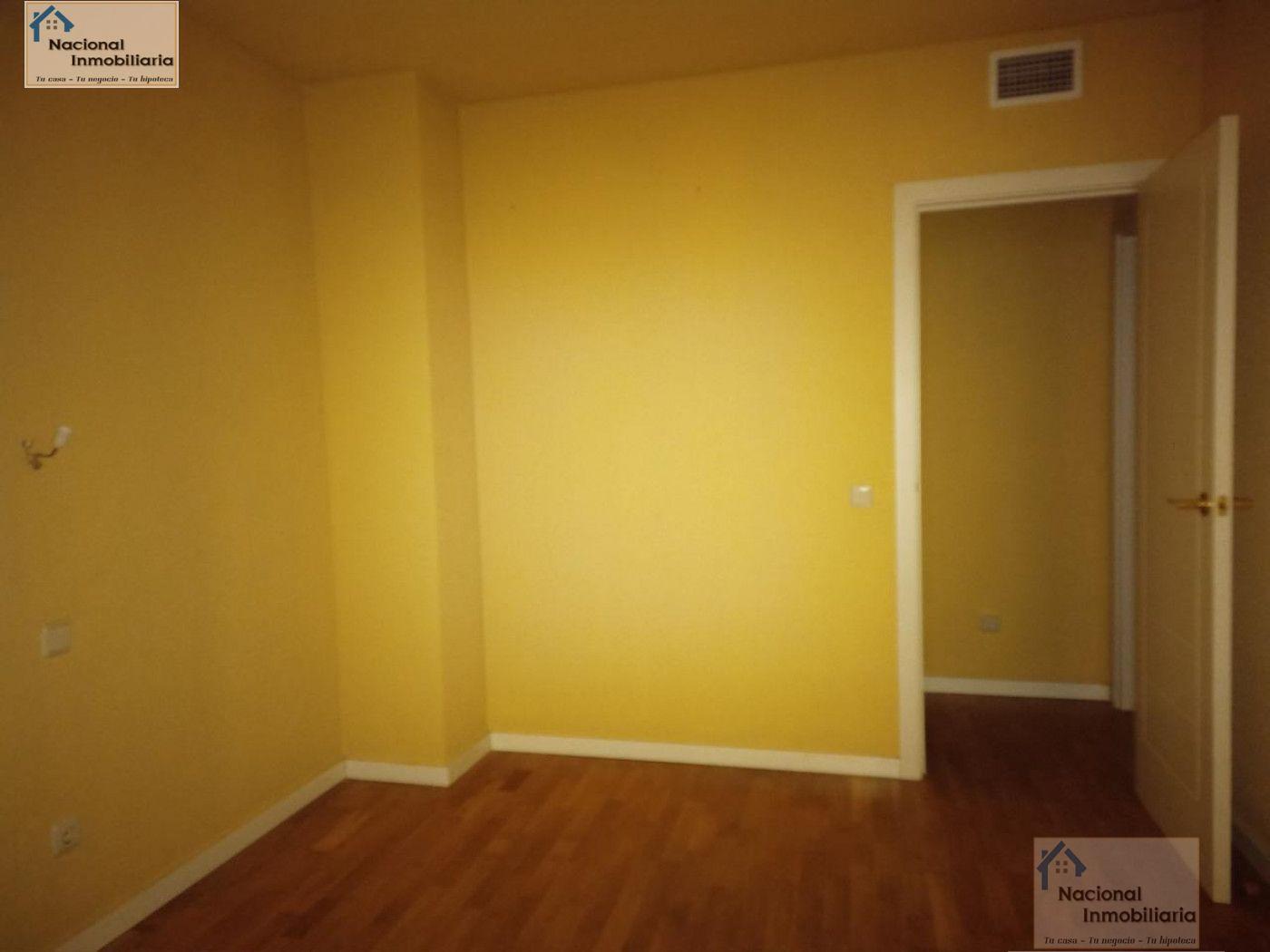 For sale of flat in San Ildefonso