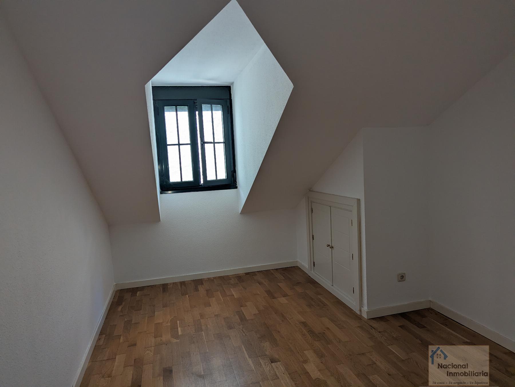 Venta de piso en San Ildefonso