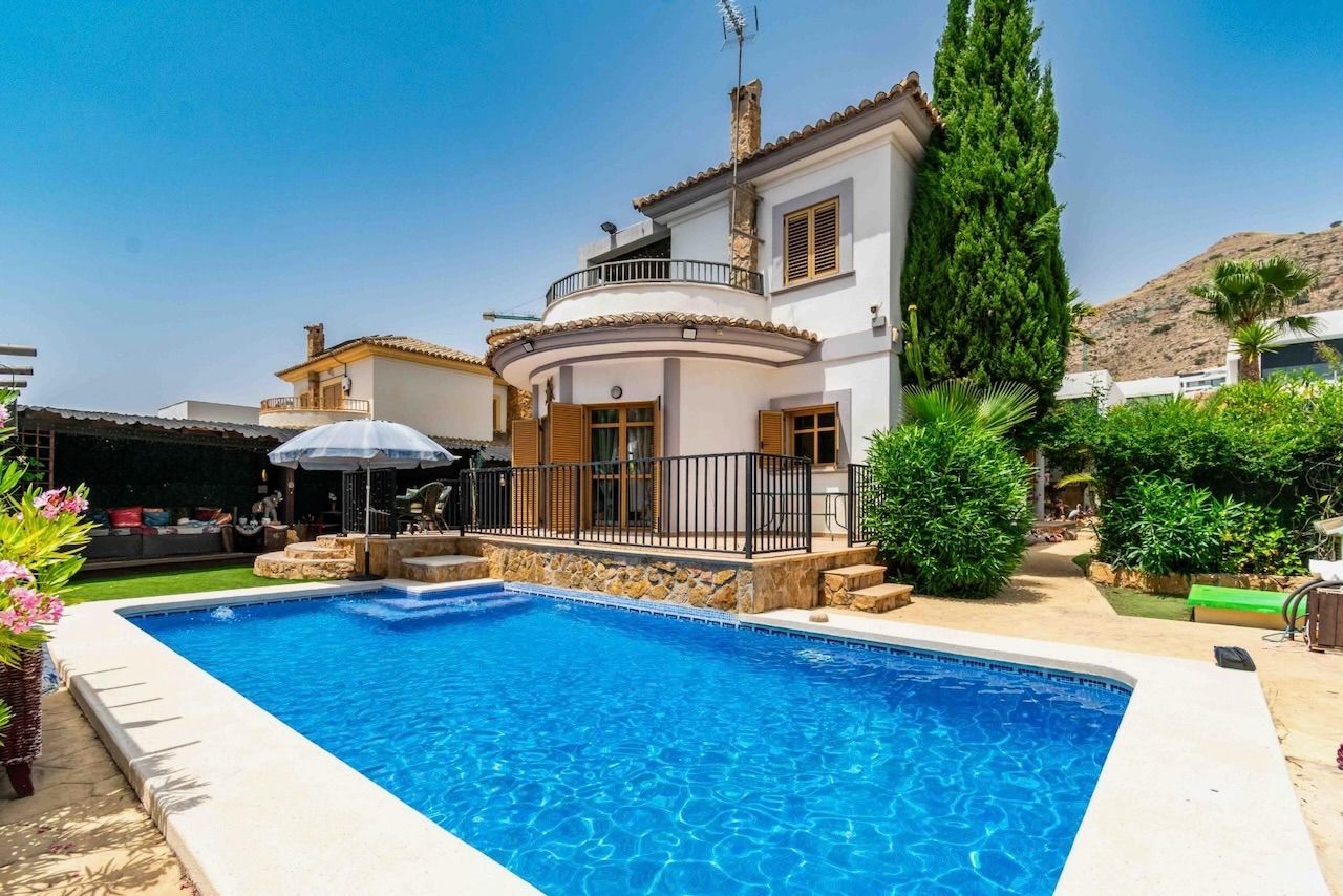 Venta de villa en Finestrat