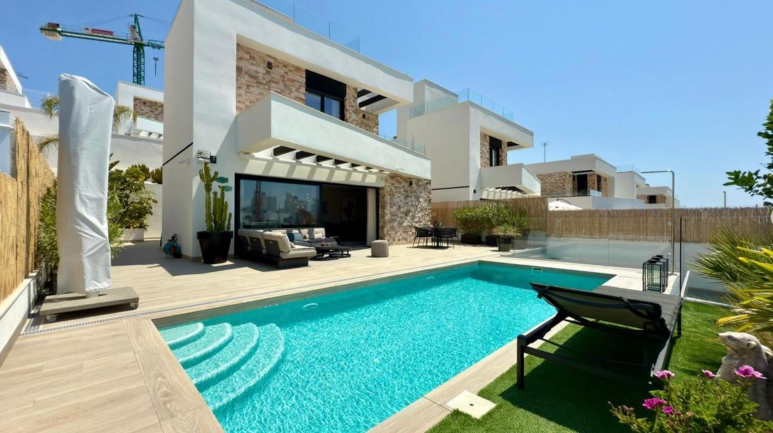 Venta de villa en Finestrat