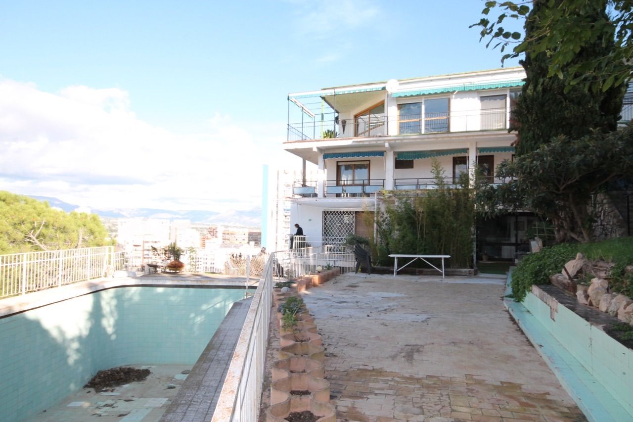 Venta de casa en Benidorm