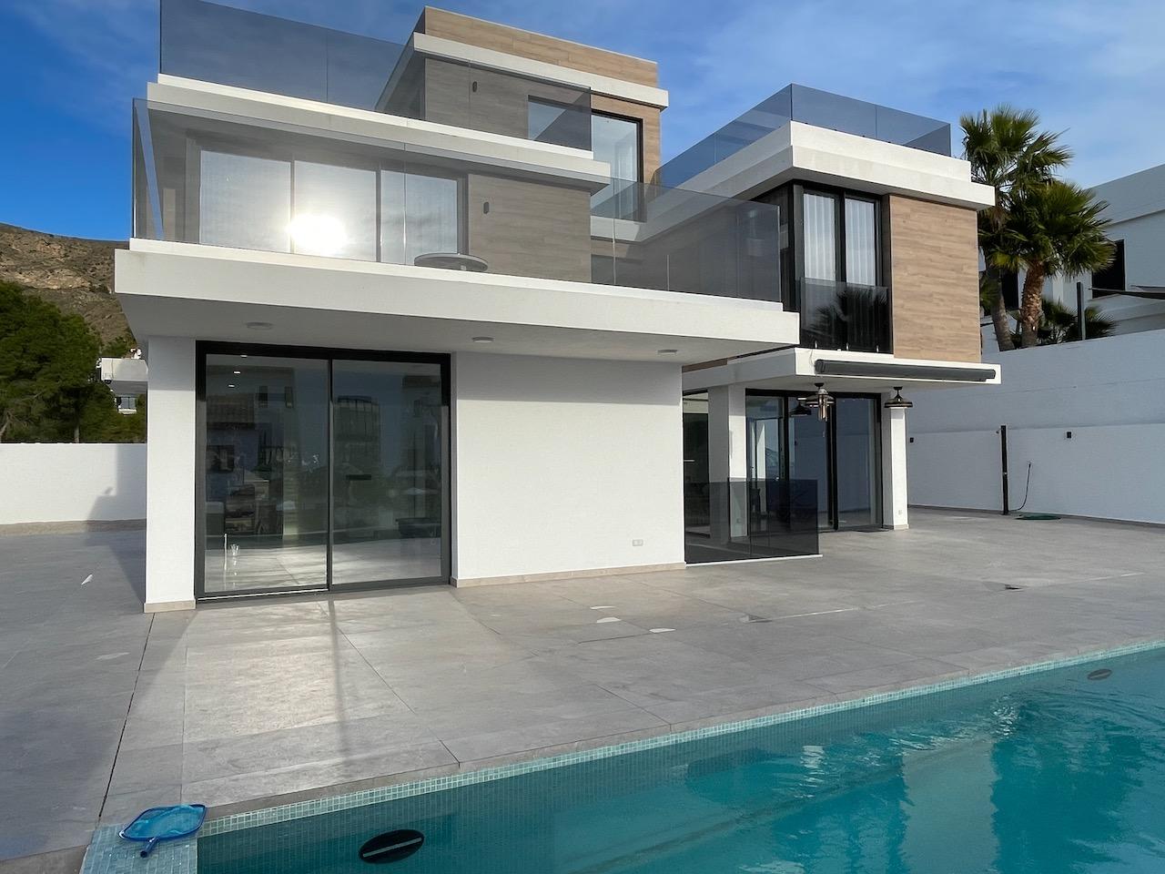 Venta de villa en Finestrat