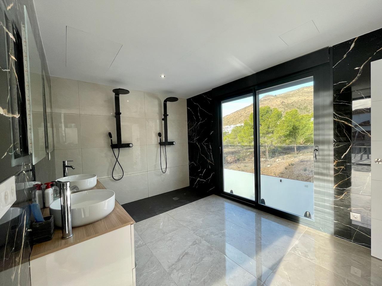 Venta de villa en Finestrat