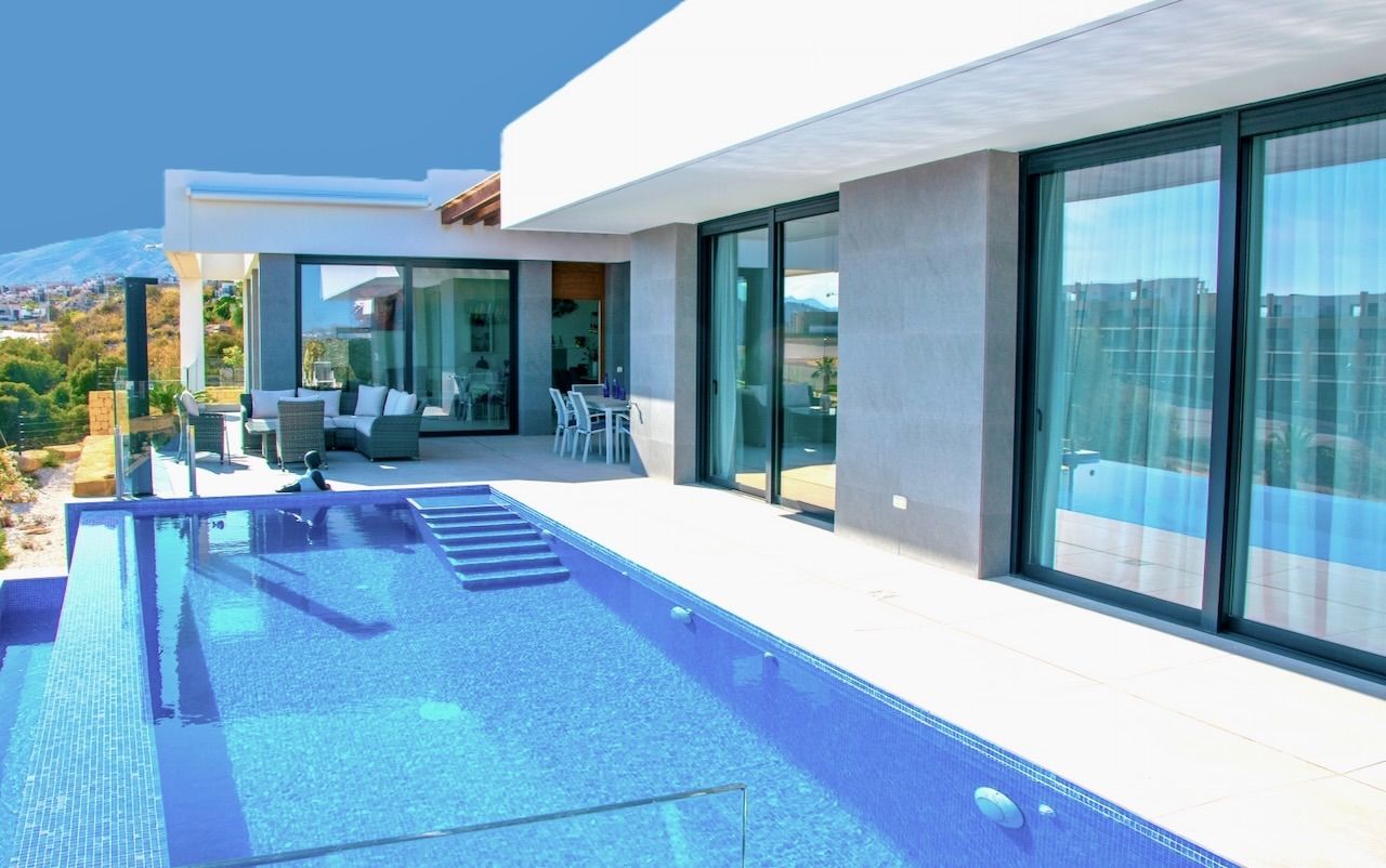 Venta de villa en Finestrat