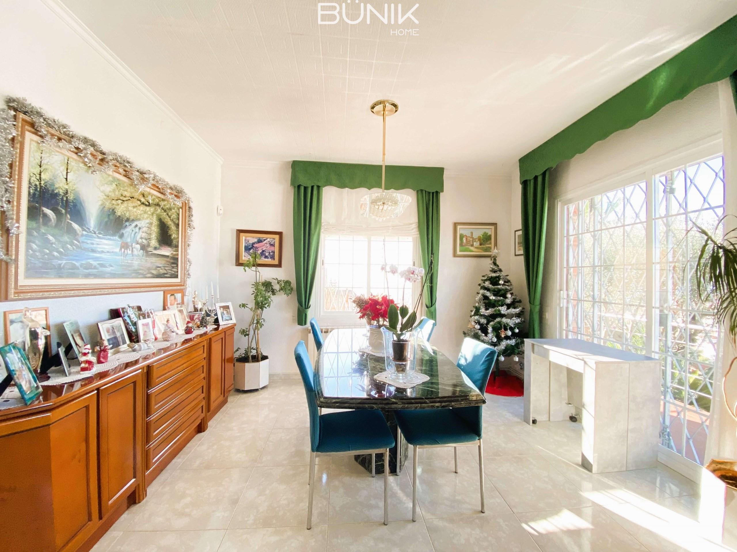 For sale of villa in Esplugues de Llobregat