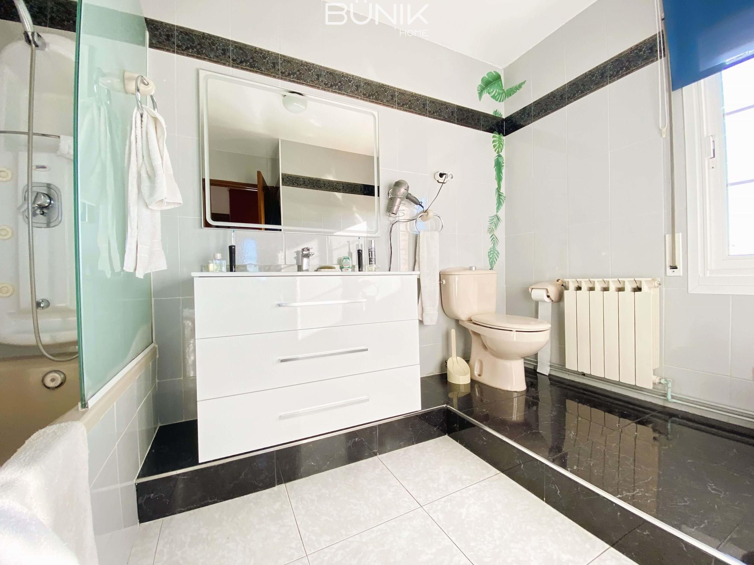 For sale of villa in Esplugues de Llobregat