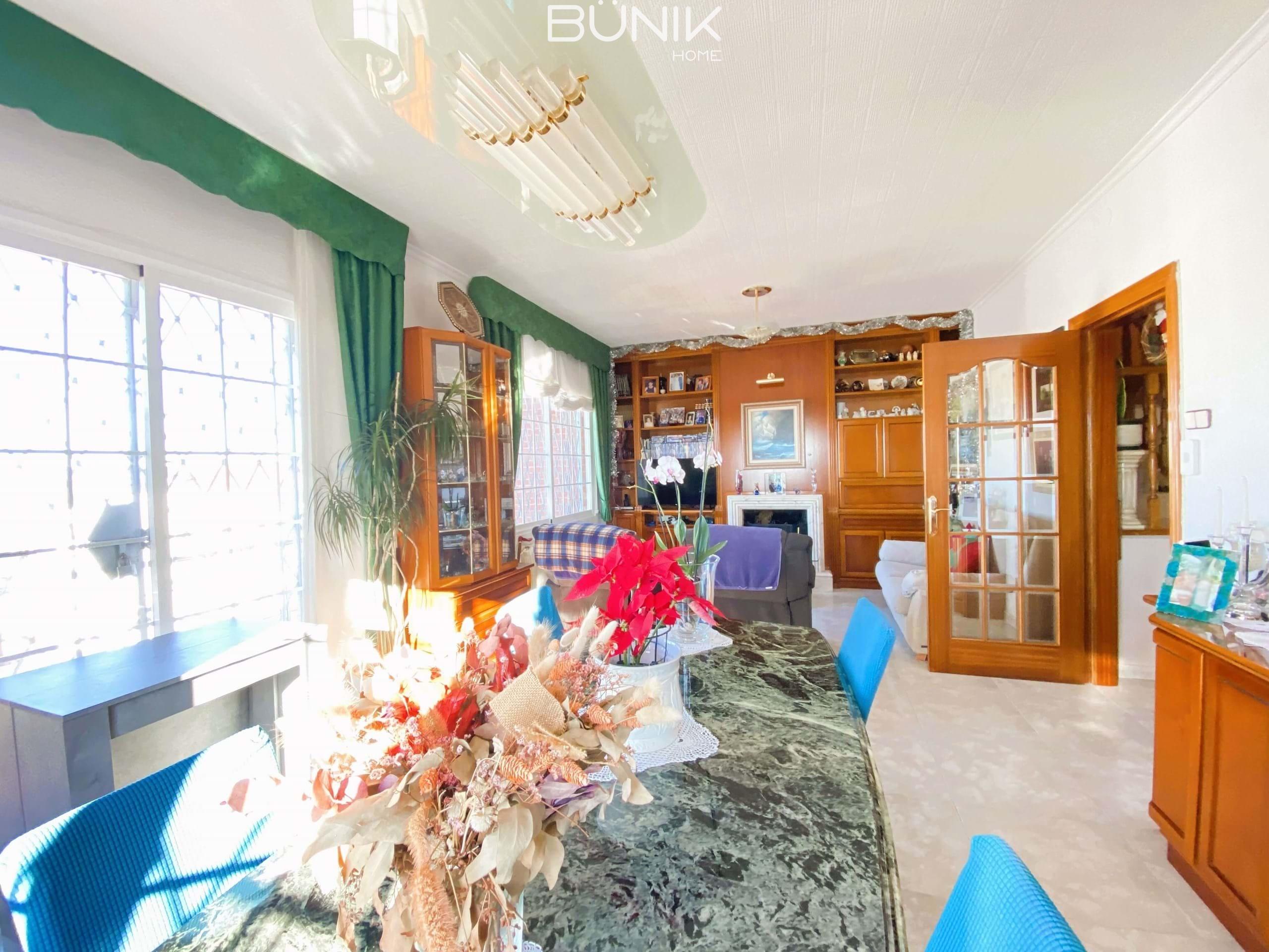 For sale of villa in Esplugues de Llobregat