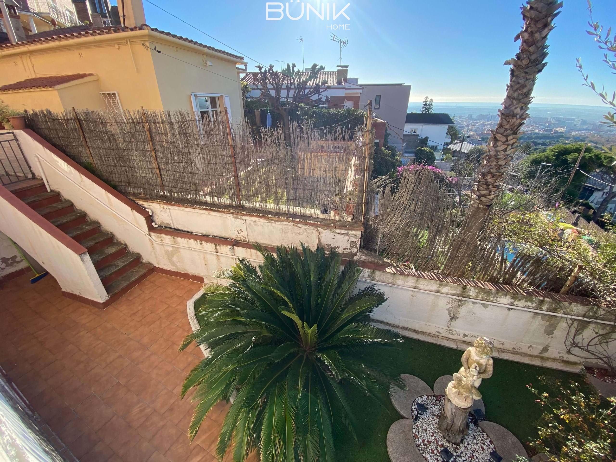 For sale of villa in Esplugues de Llobregat
