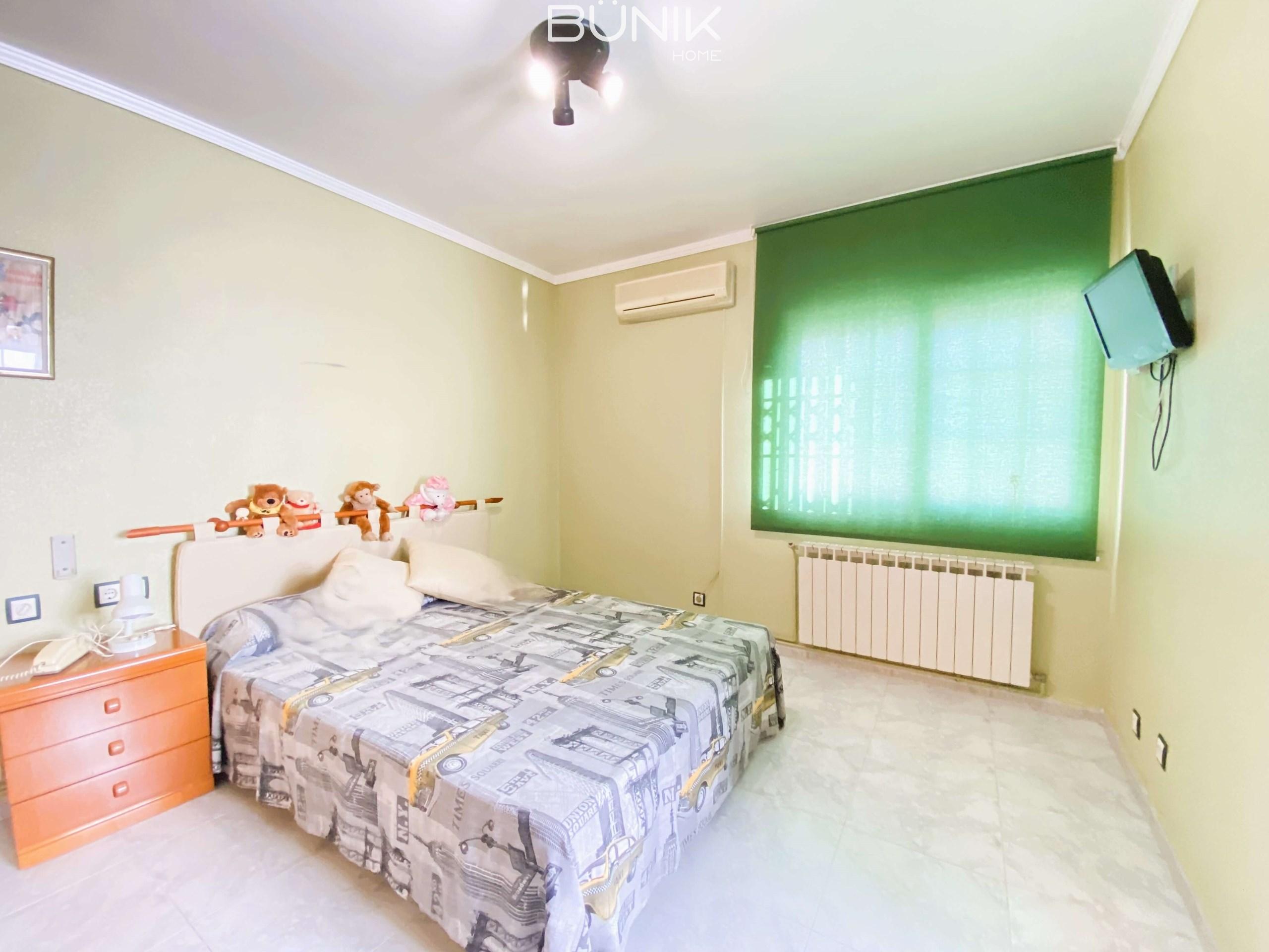 For sale of villa in Esplugues de Llobregat