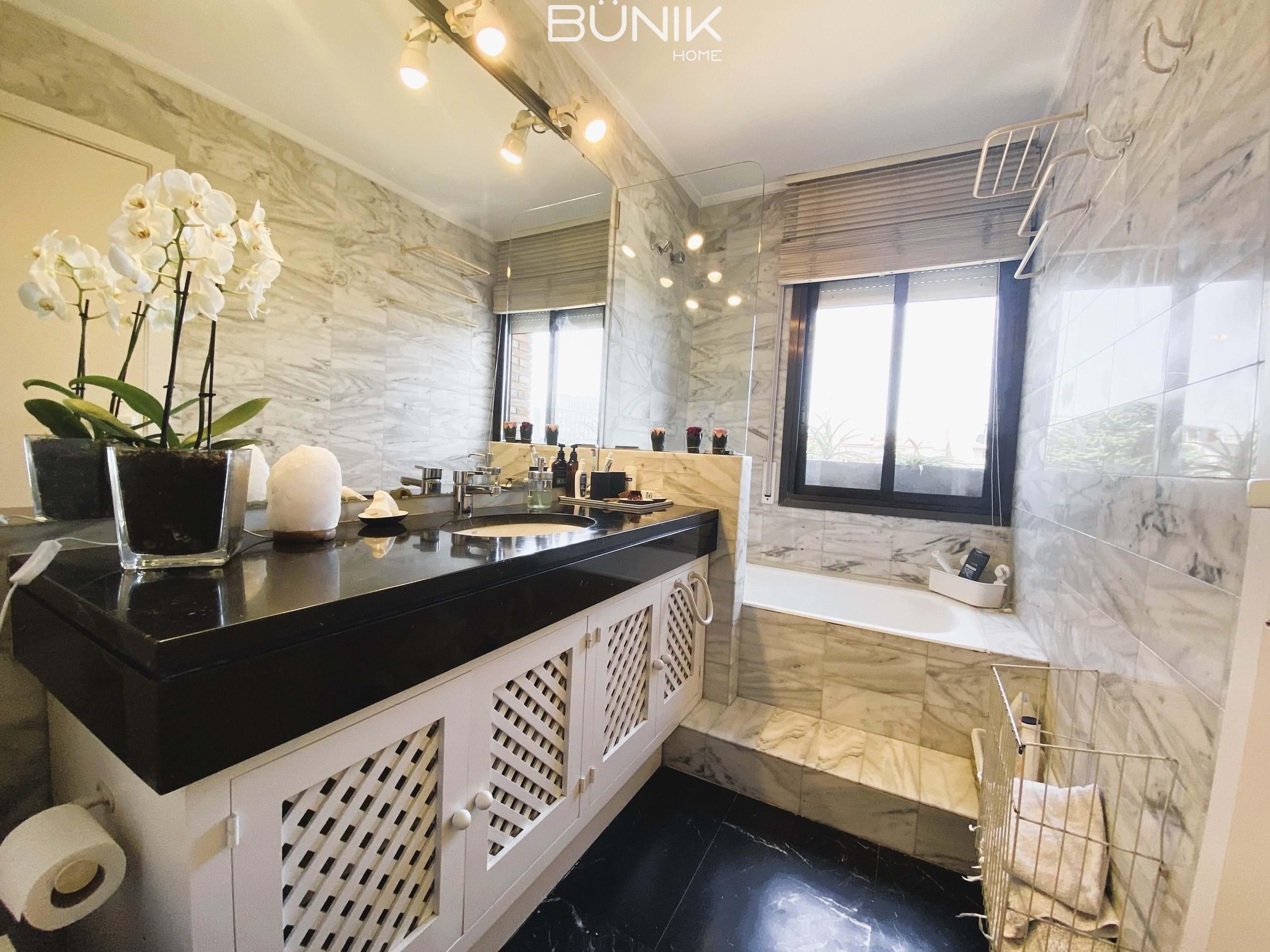 For sale of flat in Barcelona