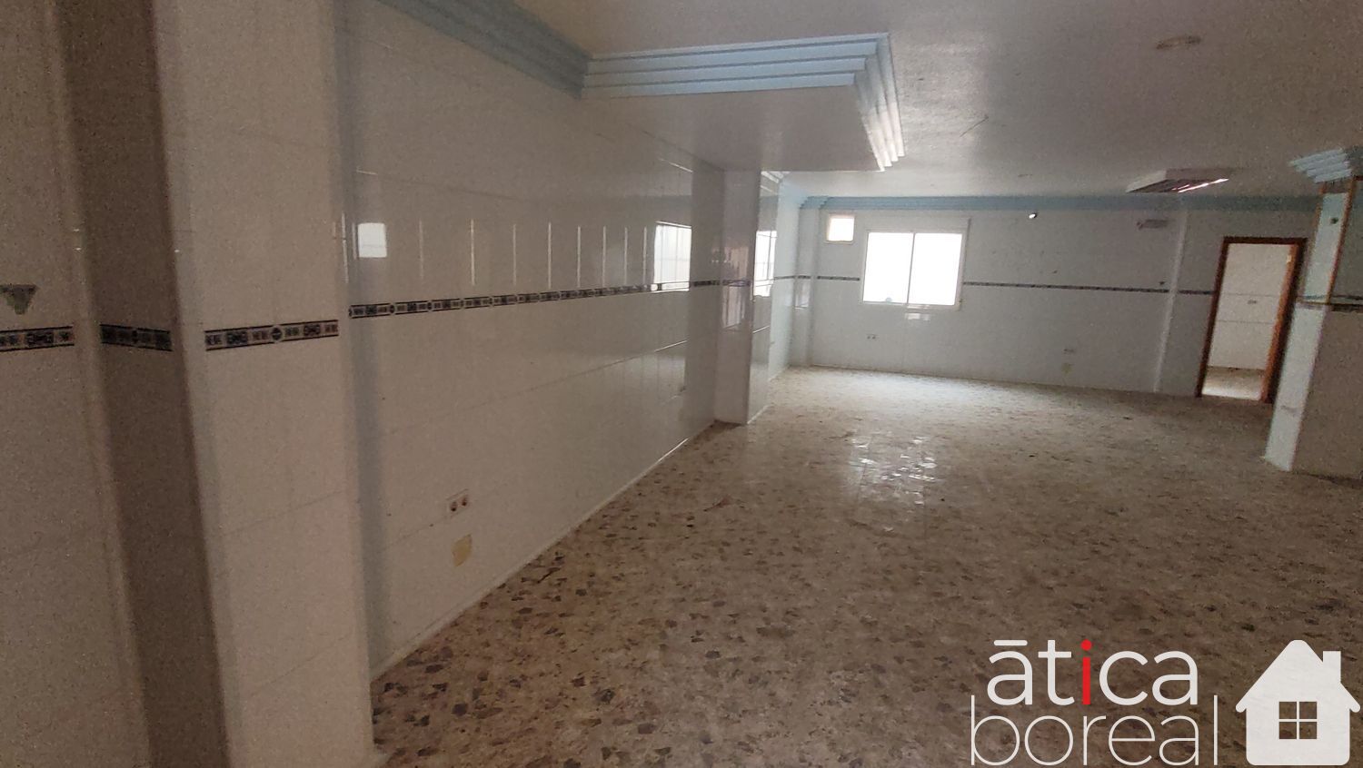 Venta de local en Ceutí