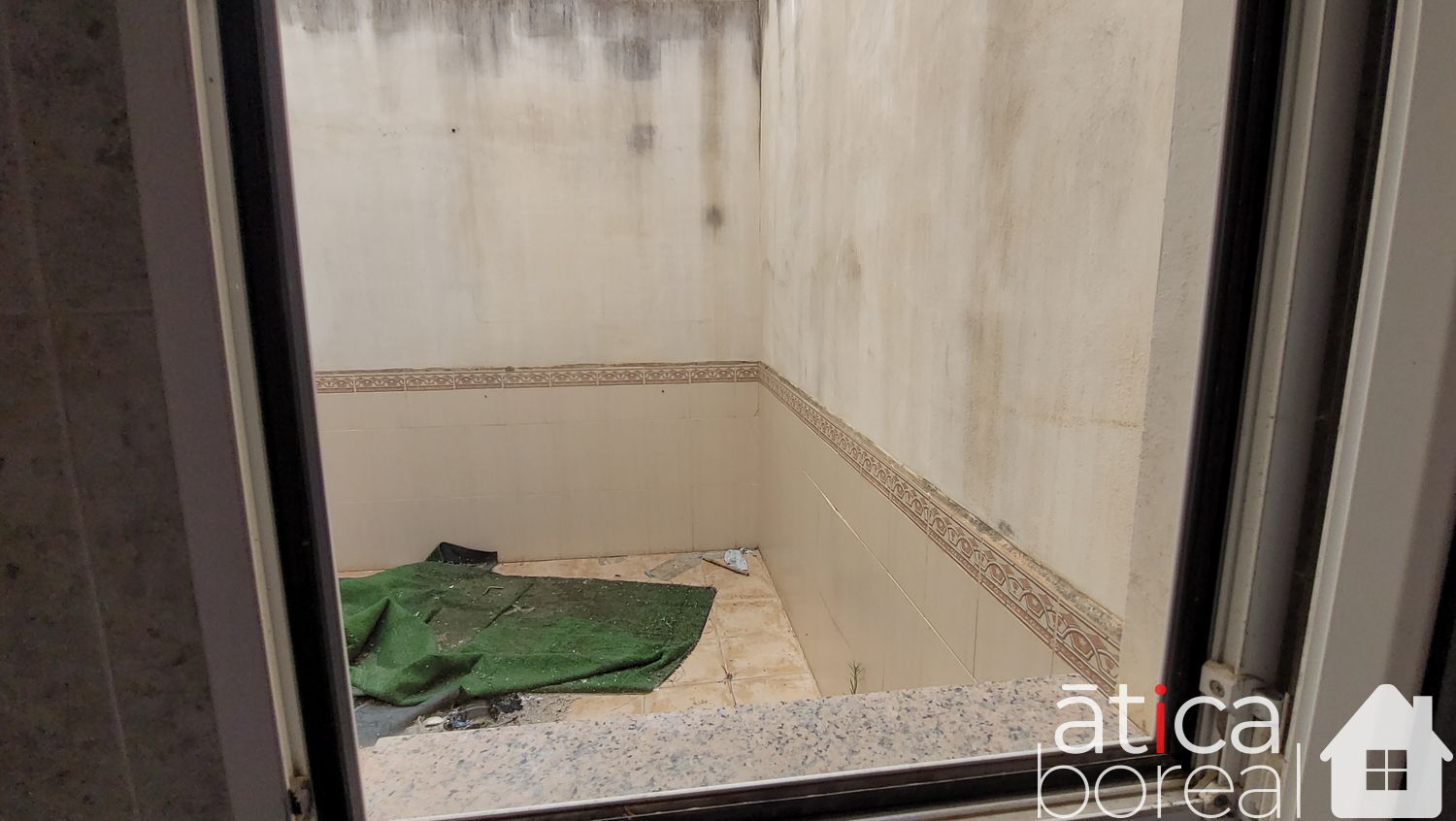 Venta de local en Ceutí