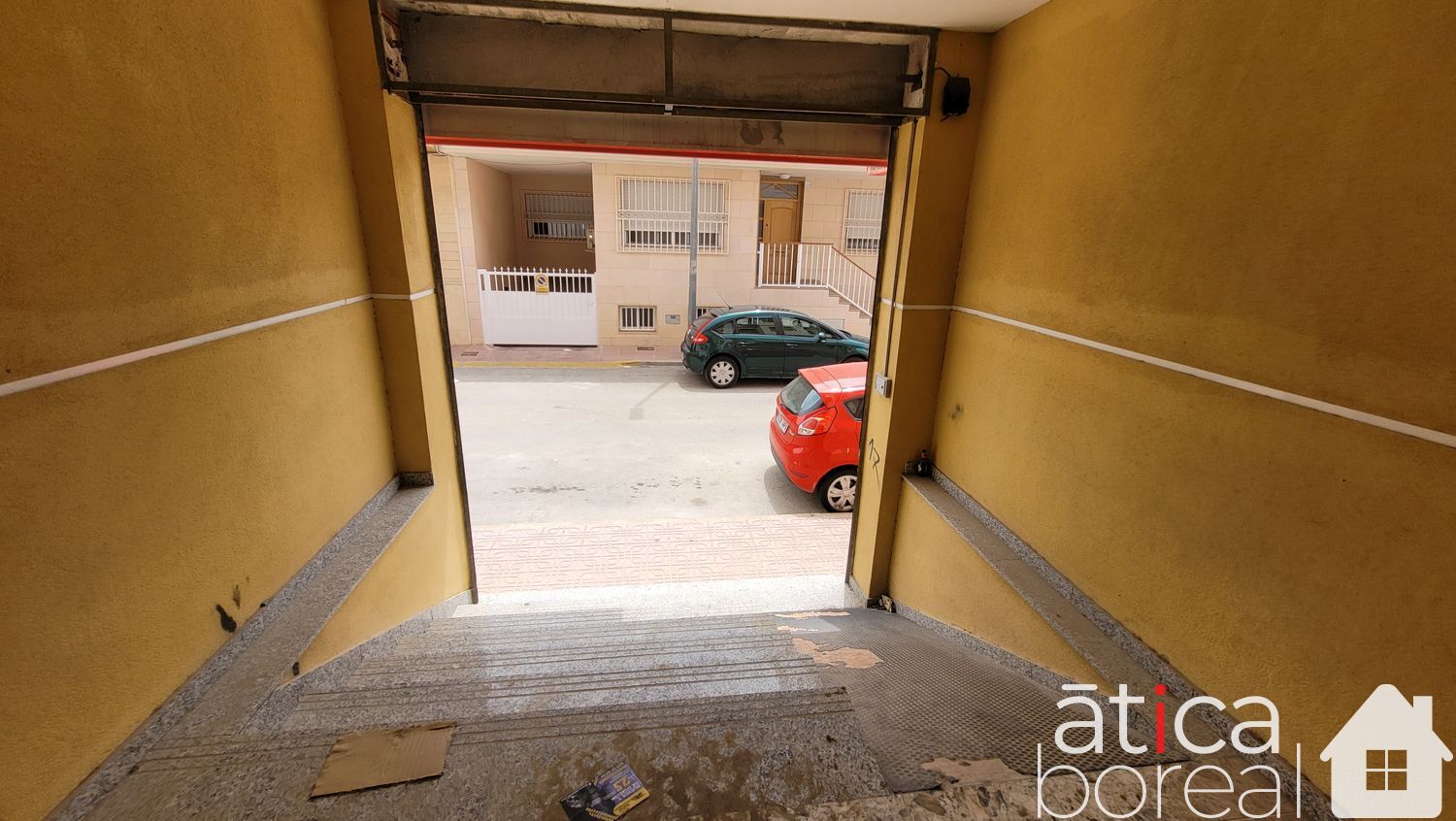 Venta de local en Ceutí