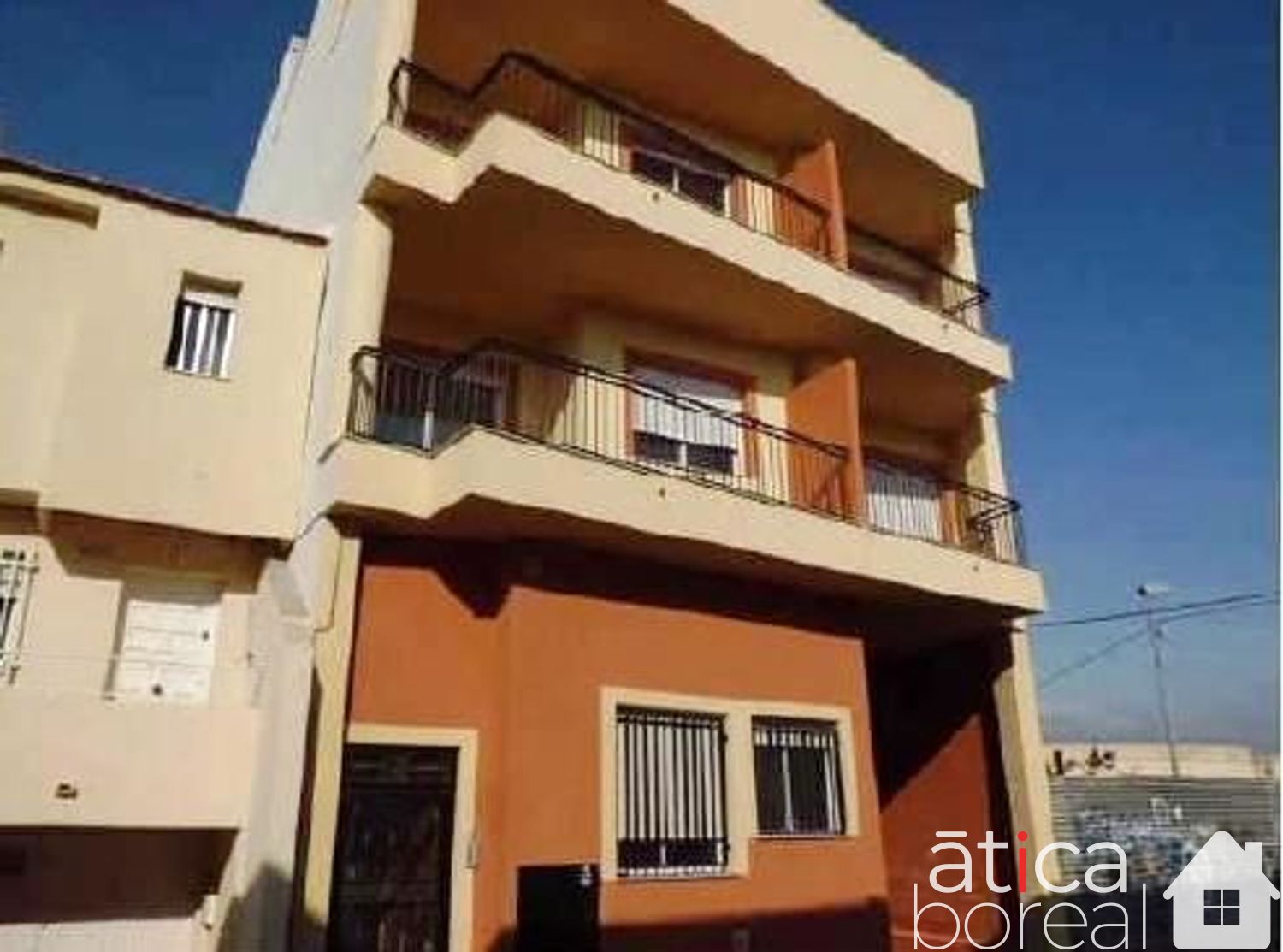 Venta de piso en Totana