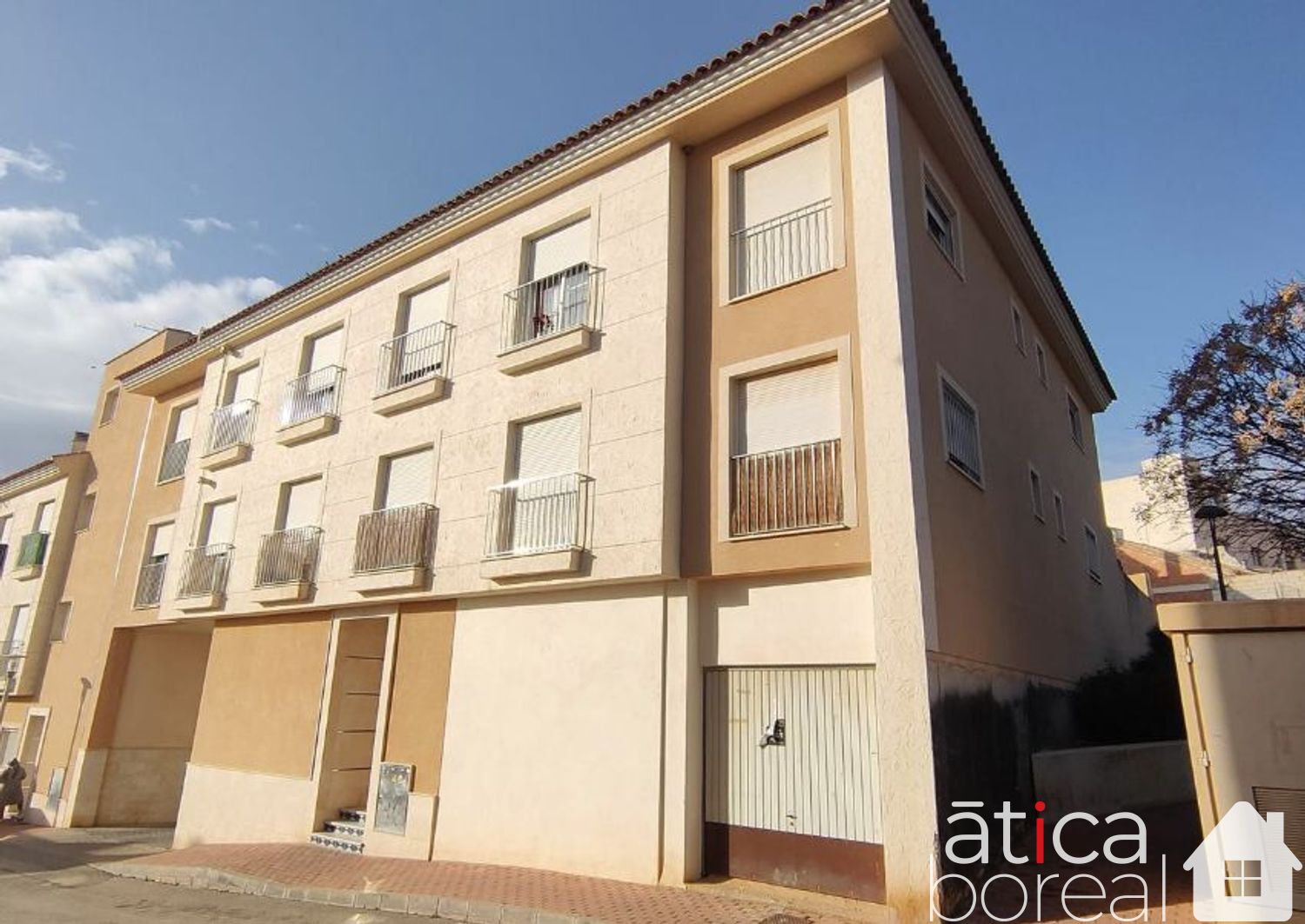 Venta de local en Alhama de Murcia