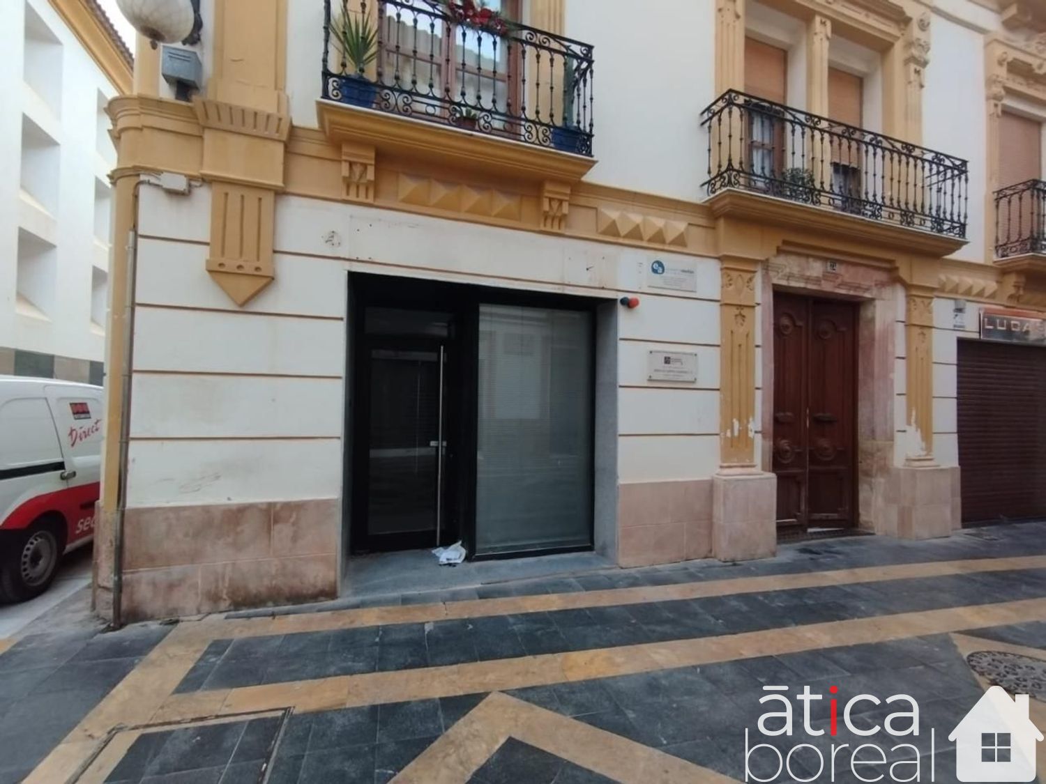 Venta de local en Lorca