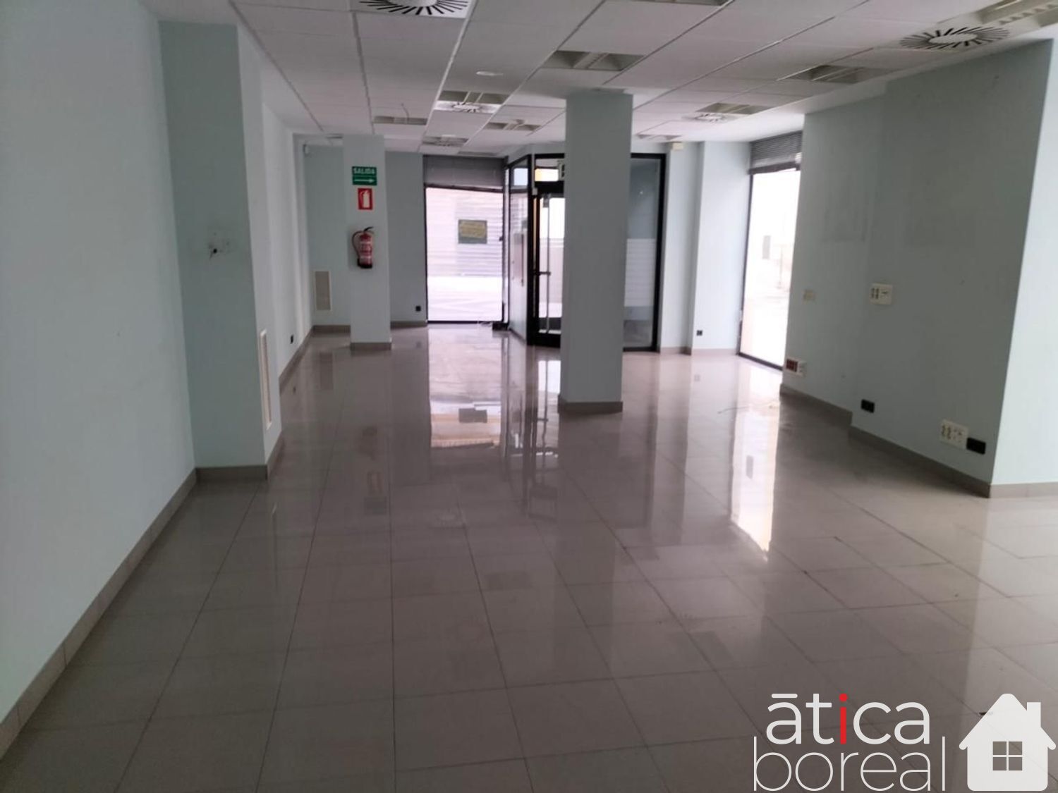 Venta de local en Lorca