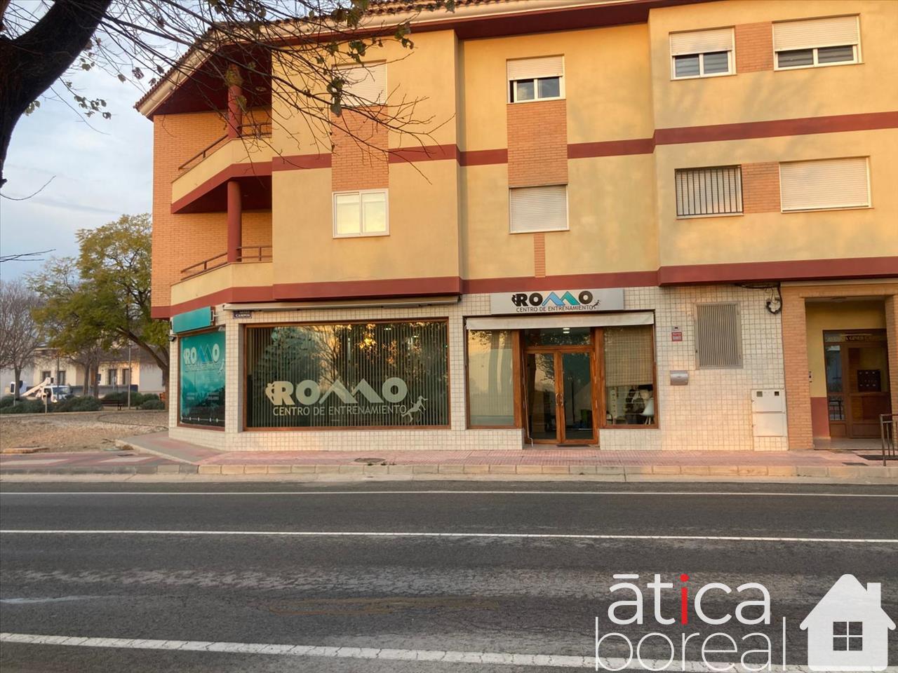 Venta de local en Alhama de Murcia