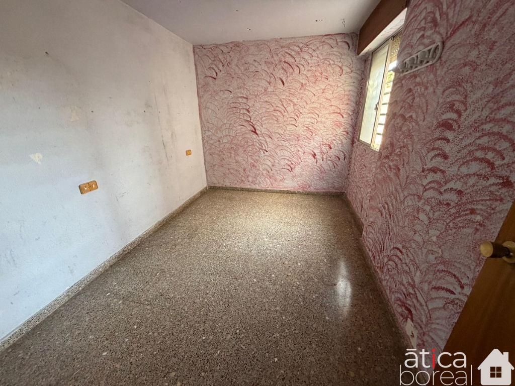 Venta de piso en Totana