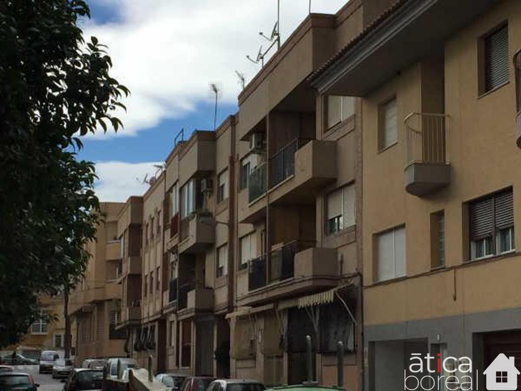 Venta de piso en Totana