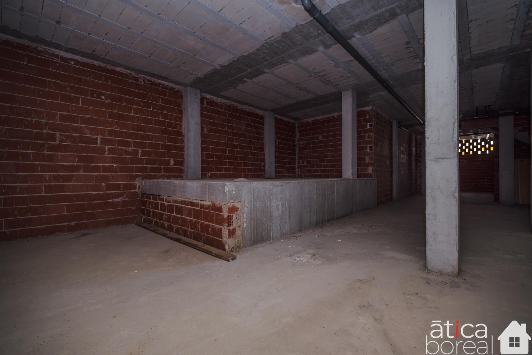 Venta de local en Ceutí