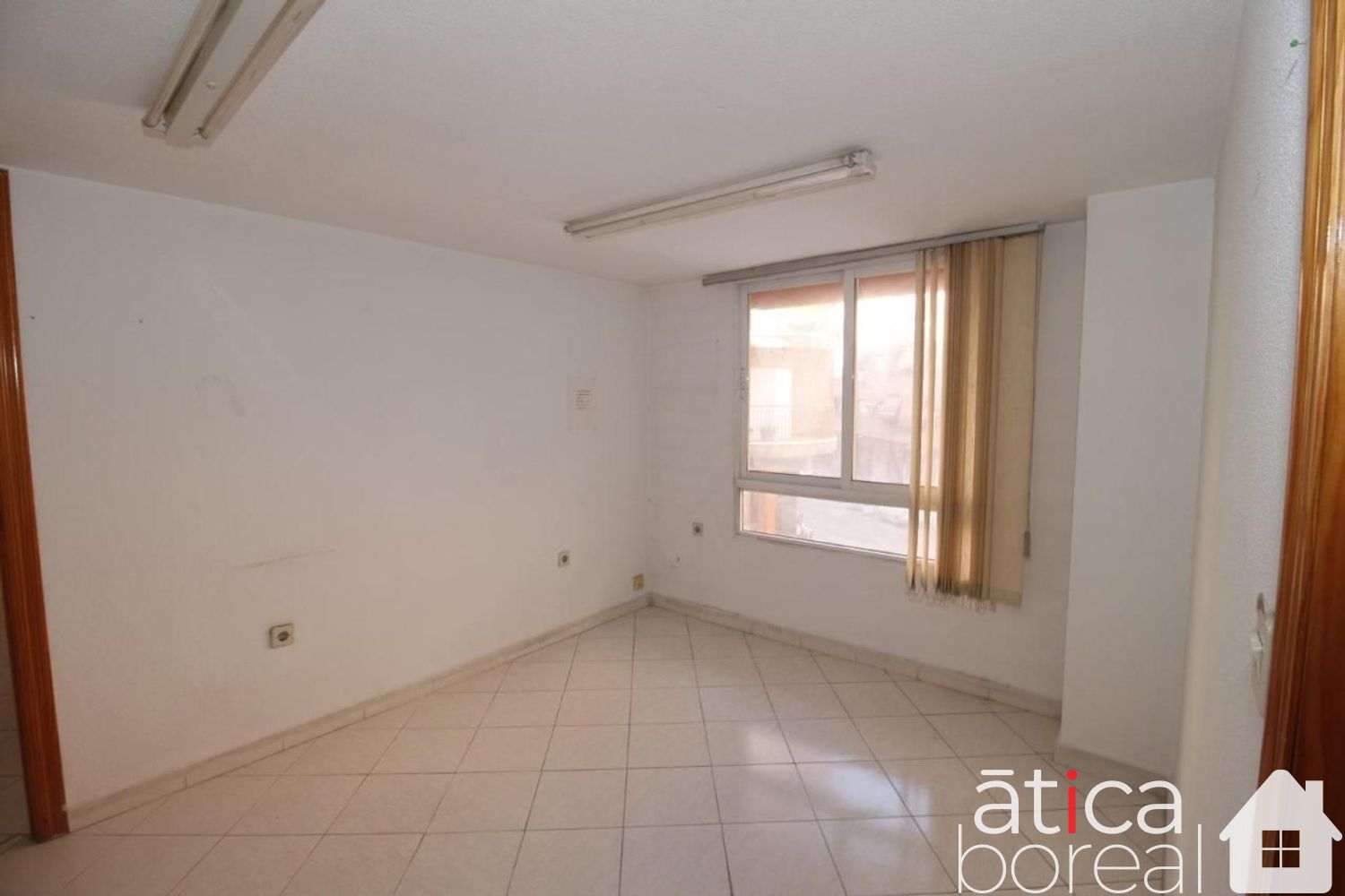 Venta de local en Abarán