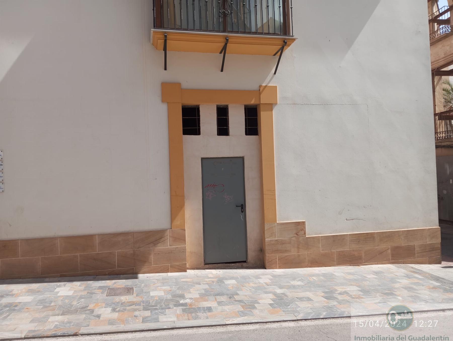 Venta de local en Lorca