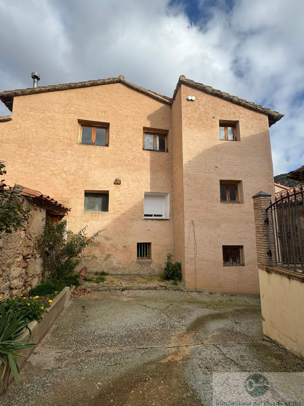 Venta de casa en Puebla de San Miguel