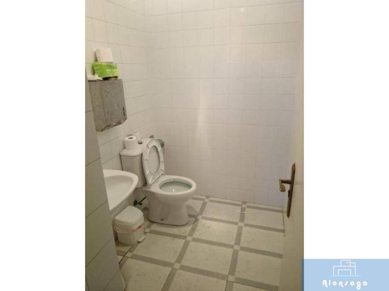 Venta de nave en Conil